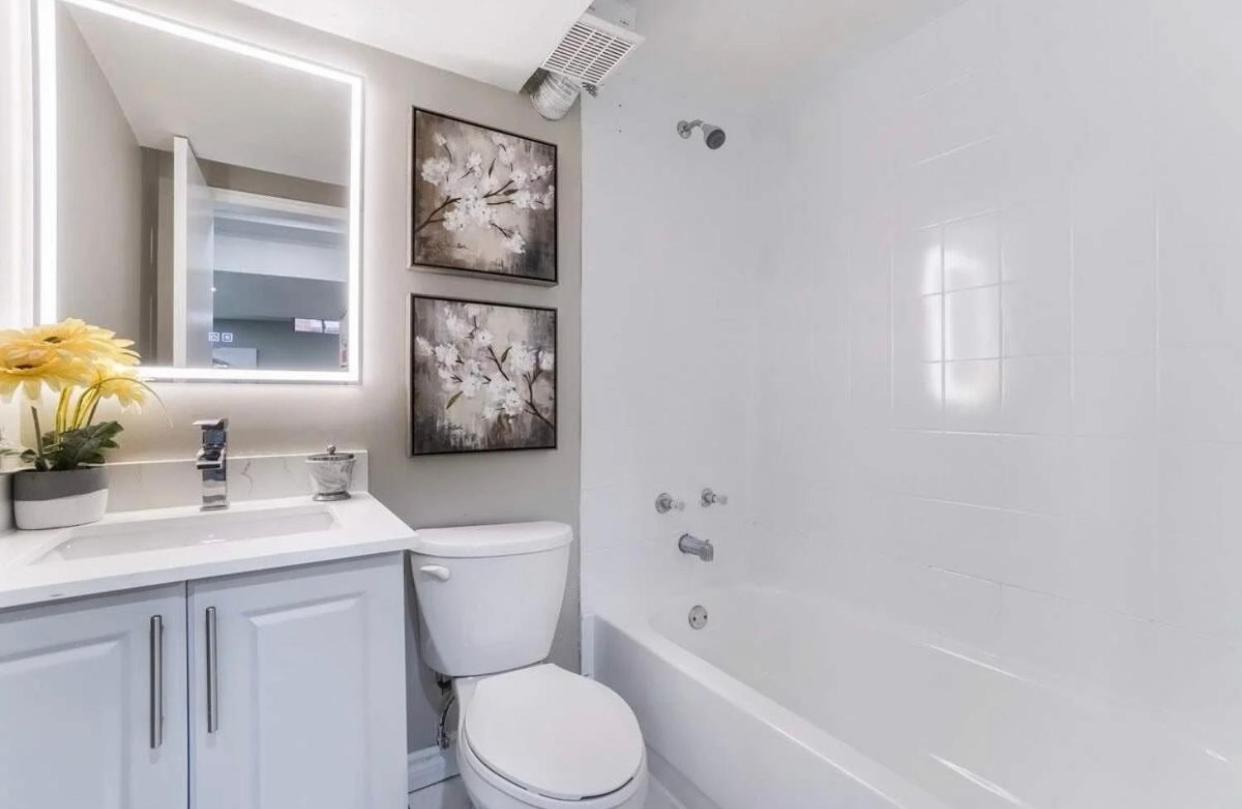 Luxury Homestay In Mississauga Near Square One Mall & Pearson Airport מראה חיצוני תמונה
